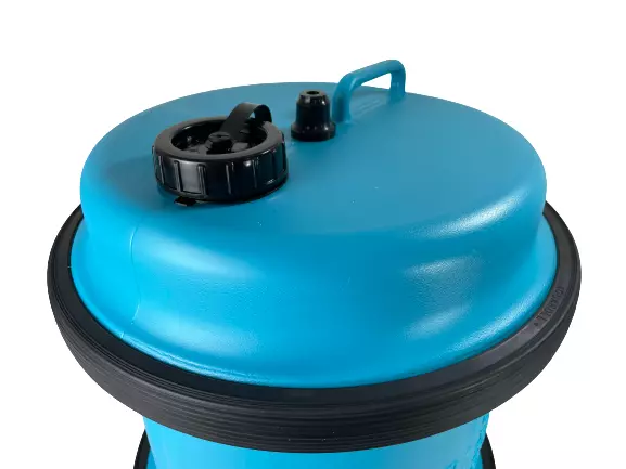 Hitchman Aquaroll Economy 40 Litre Roll Along Water Hog Water Carrier 2 Hitchman Aquaroll Economy 40 Litre Roll Along Water Hog Water Carrier - Image 2